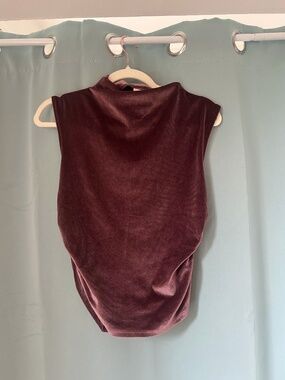 A New Day Burgundy Velvet Mock Neck Ruched Top Size Small